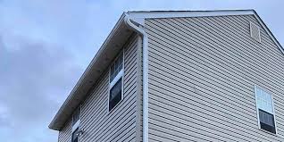 Best Vinyl Siding Installation  in Hubbard, OR